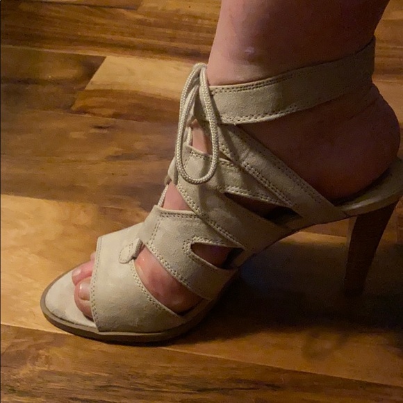 Sandals - Picture 3 of 7
